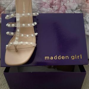 Steve Madden “Mandie” sandal
